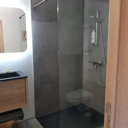 La Maison Des Senteurs 公寓 *