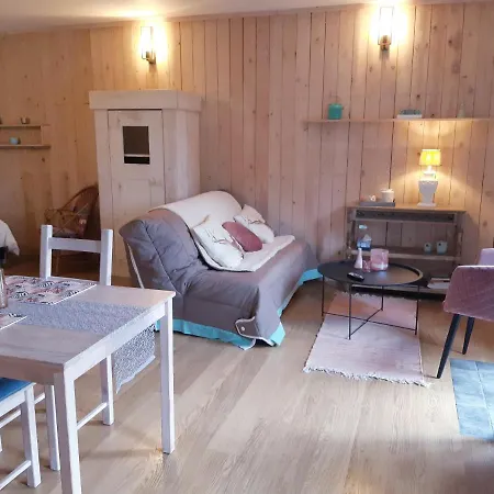 La Maison Des Senteurs 아파트 *